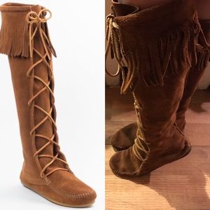 Minnetonka Lace Up Moccasins